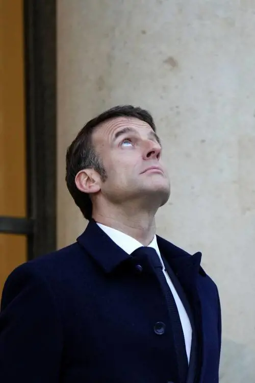 Ue, Usa e Nato contro Macron: "Non manderemo soldati a Kiev"