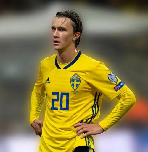 Il malore poi la il ricovero in gravi condizioni: come sta il calciatore della Svezia Olsson