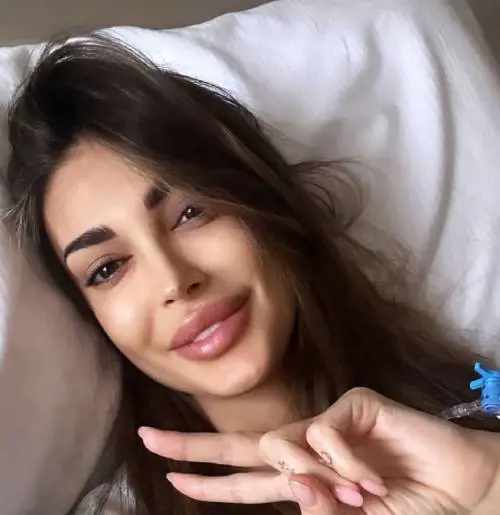 Cristina Buccino in ospedale: "Mi hanno operata..."