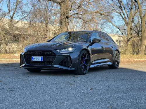 Audi RS6 Performance: guarda la gallery della super station wagon da 630 CV