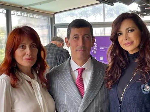 Daniela Vergara e il professore Lino Businco di Rienzo