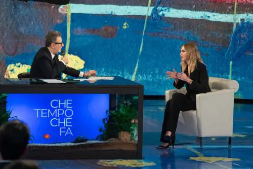 "Fraintendimento e buona fede? Dolo e falsi". Valanga di critiche per Ferragni dopo Fazio
