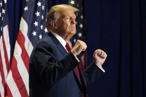 "Trump può correre per la Casa Bianca": la Corte suprema gela i democratici