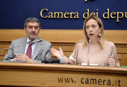 Meloni stoppa l'effetto Sardegna. E ora punta sulle Europee