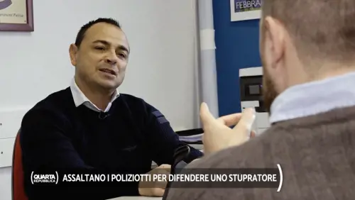 "Ha cercato di mordermi". Parla il poliziotto assaltato dagli anarchici