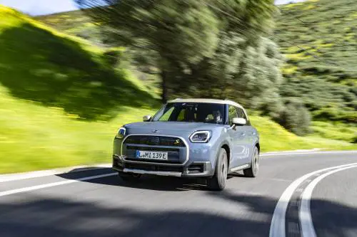 Primo contatto con la nuova Countryman, una MINI tutta elettrica che fa "elettrizzare"