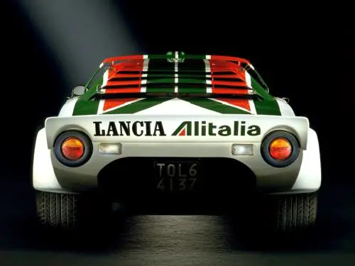 Lancia Stratos, guarda la gallery