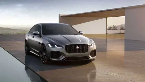 Jaguar dice addio alle berline, la storica svolta della Casa inglese