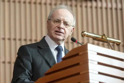Rivela segreto d'ufficio. Davigo è pregiudicato