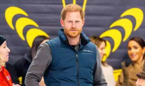 Le mutande del principe Harry vendute all'asta: saranno esposte in uno strip club di San Diego