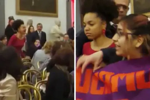 "Come vi permettete?". Il blitz delle attiviste di "Bruciamo tutto" in Campidoglio