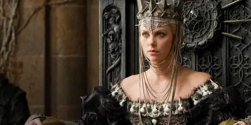 Biancaneve e il cacciatore, chi è Elizabeth Bathory, la contessa sanguinaria che ha ispirato il personaggio di Charlize Theron