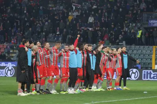 Serie B, il Parma continua a dettare il ritmo, la Cremo batte il Como e vola al secondo posto