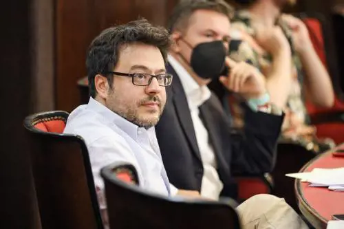 "Misura inutile e discriminatoria, servirebbero più pattuglie per strada"