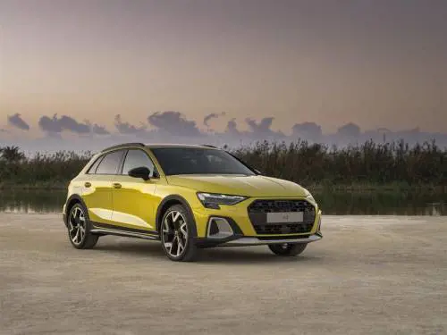 Nuova Audi A3, il restyling: la gamma si allarga con la versione Allstreet