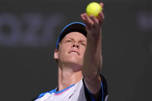 Un incredibile Sinner liquida Shelton in due set e vola ai quarti a Indian Wells
