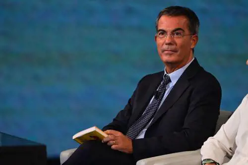 Dalla tv alla panchina: Giovanni Floris si iscrive al corso per allenatori di calcio
