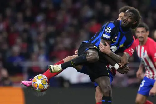 La "strizzata" di Thuram che sarebbe potuta costare cara all’Inter