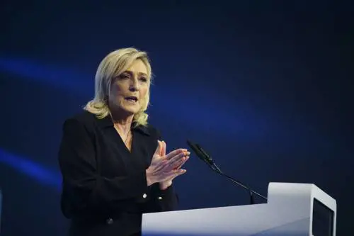Marine Le Pen: "Salvini e Meloni: ecco cosa penso. Voglio un'Europa di Stati sovrani"