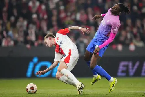Milan sul velluto, altri tre gol a Praga