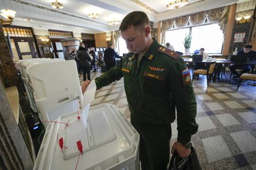 Russia, bombe sulle elezioni: "Raid ucraino su due seggi"