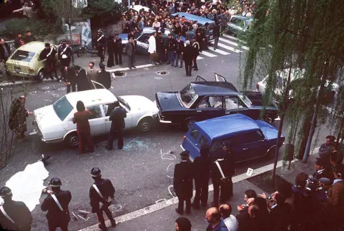 46 anni fa rapivano Moro e massacravano gli agenti della scorta
