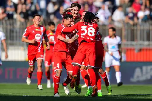Un eurogol di Maldini fa sognare il Monza, Cagliari battuto 1-0