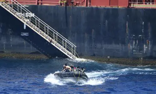 Pirati, commandos e tensioni dei mari caldi: tornano in azione i Marcos