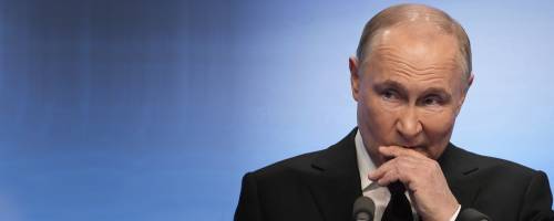 Europa e Usa accusano: "Putin leader illegittimo"