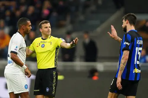I "fronti opposti" di Figc e governo