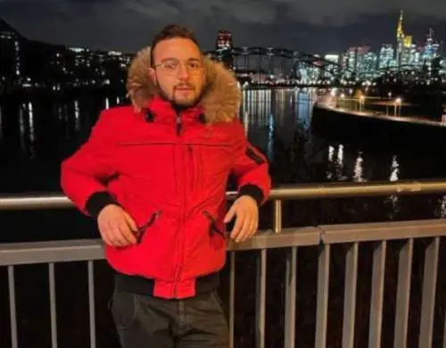 Catena tesa fra due alberi: ci sono tre indagati per il 25enne morto in moto