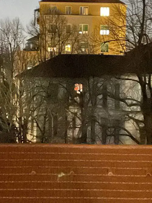 "Obbligo di sgombero". Ma Askatasuna non se ne va dal palazzo occupato