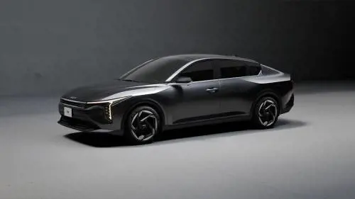Kia K4, svelato il design della futuristica berlina coreana