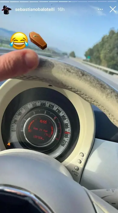 La foto a 200 all'ora e la bara sui social, poi lo schianto: così è morto il 34enne