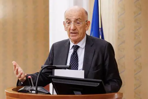 "Agire sulle carceri, ma senza amnistie"