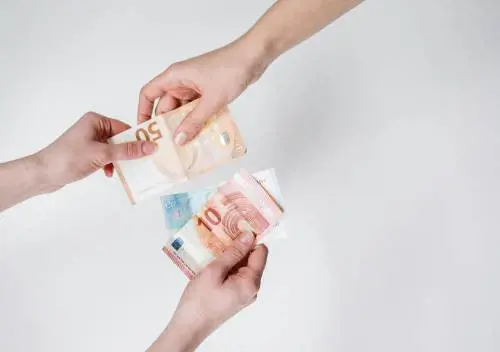 Bonus Befana, come funziona e perché si chiama così 