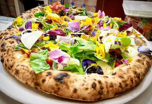 La Gatta (mangiona) che inventò la pizza gourmet