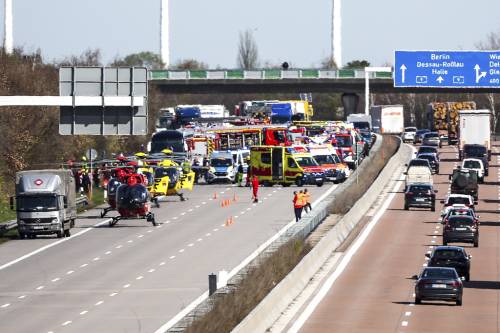 Altro incidente per un bus Flixbus: cinque morti e diversi feriti in Germania