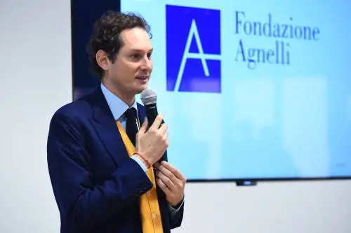 Povera Italia che ha dato tutto a questi Agnelli