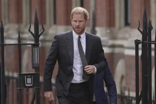 Ecco perché nemmeno la malattia di Kate farà riconciliare William e Harry