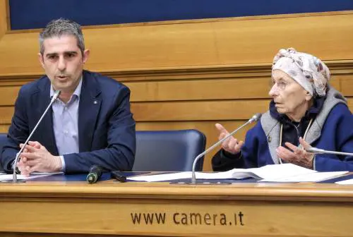 "Non condivido l'alleanza con Renzi" Pizzarotti lascia +Europa e si candida con Azione