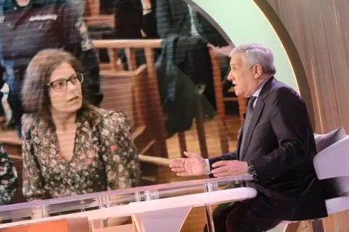 L'ipotesi di darle un seggio Ue scuote i dem. La Schlein sotto attacco anche su Tarquinio