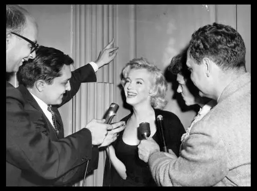 La "divina" Marilyn è un'icona sacra nel mondo che crede solo alla celebrità
