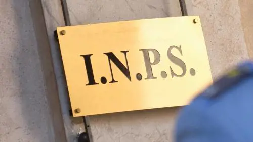 Lavoro e pensioni, la sentenza che crea un precedente: l'Inps perde in tribunale, cosa cambia