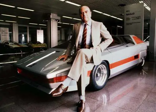 Nuccio Bertone e l'Alfa Romeo Navajo (Wikipedia)