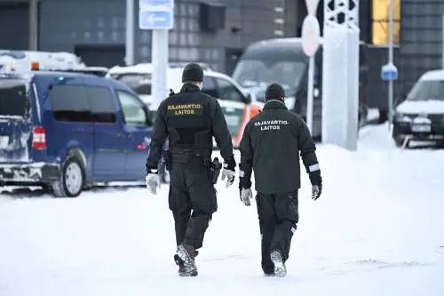 La Finlandia sigilla il confine con la Russia: "Chiuso fino a nuovo ordine"