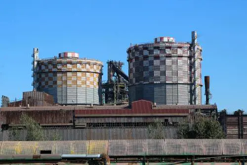 Ilva, a Taranto restano 24 ore per dire sì al piano