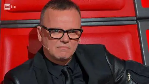 “Qui non c’è la sala stampa…” La bordata Gigi D’Alessio contro Sanremo 