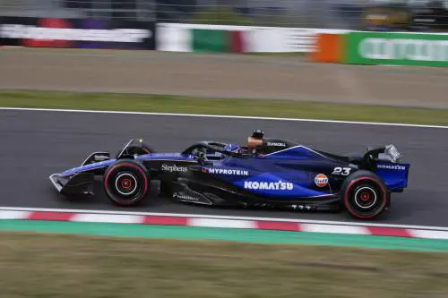 Formula Uno, bandiera rossa al primo giro: cosa è successo