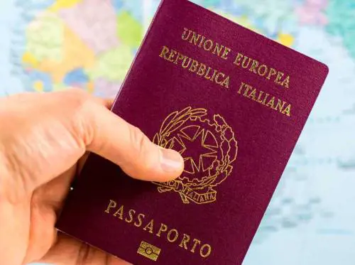 Nuove regole per passaporti e carte d'identità: ecco cosa cambia